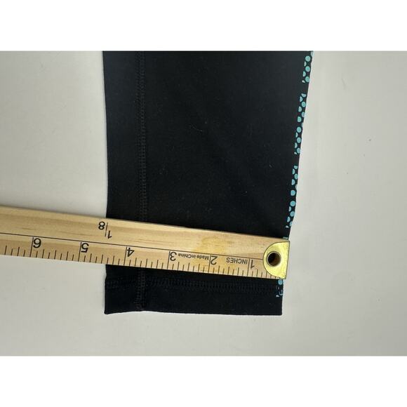 Victorias Secret Sport Womens Leggings Size XS Black Rainbow Knockout Capri - Picture 10 of 11